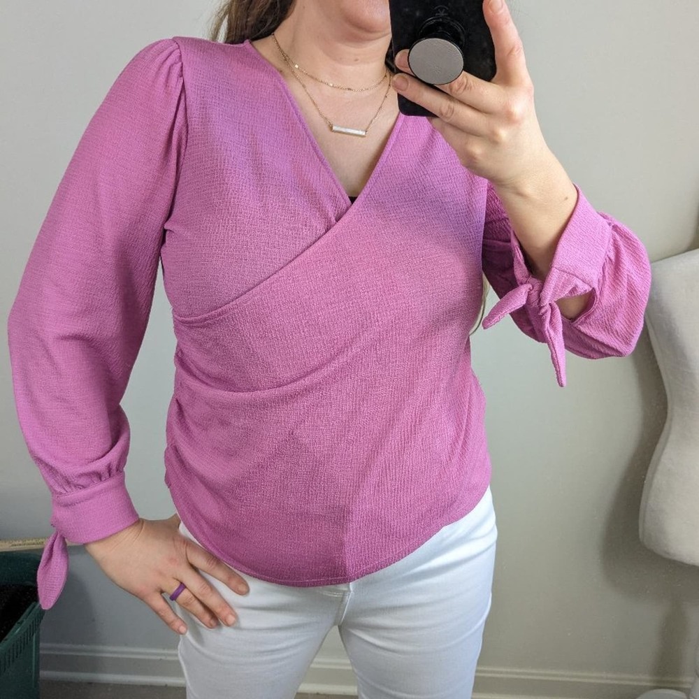 Express surplice pink tie long sleeves top sz large work casual light vneck